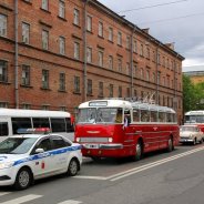 Парад Ретро Автомобилей в Санкт Петербурге